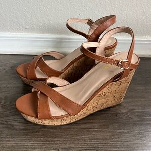 Lulu’s brown wedges!